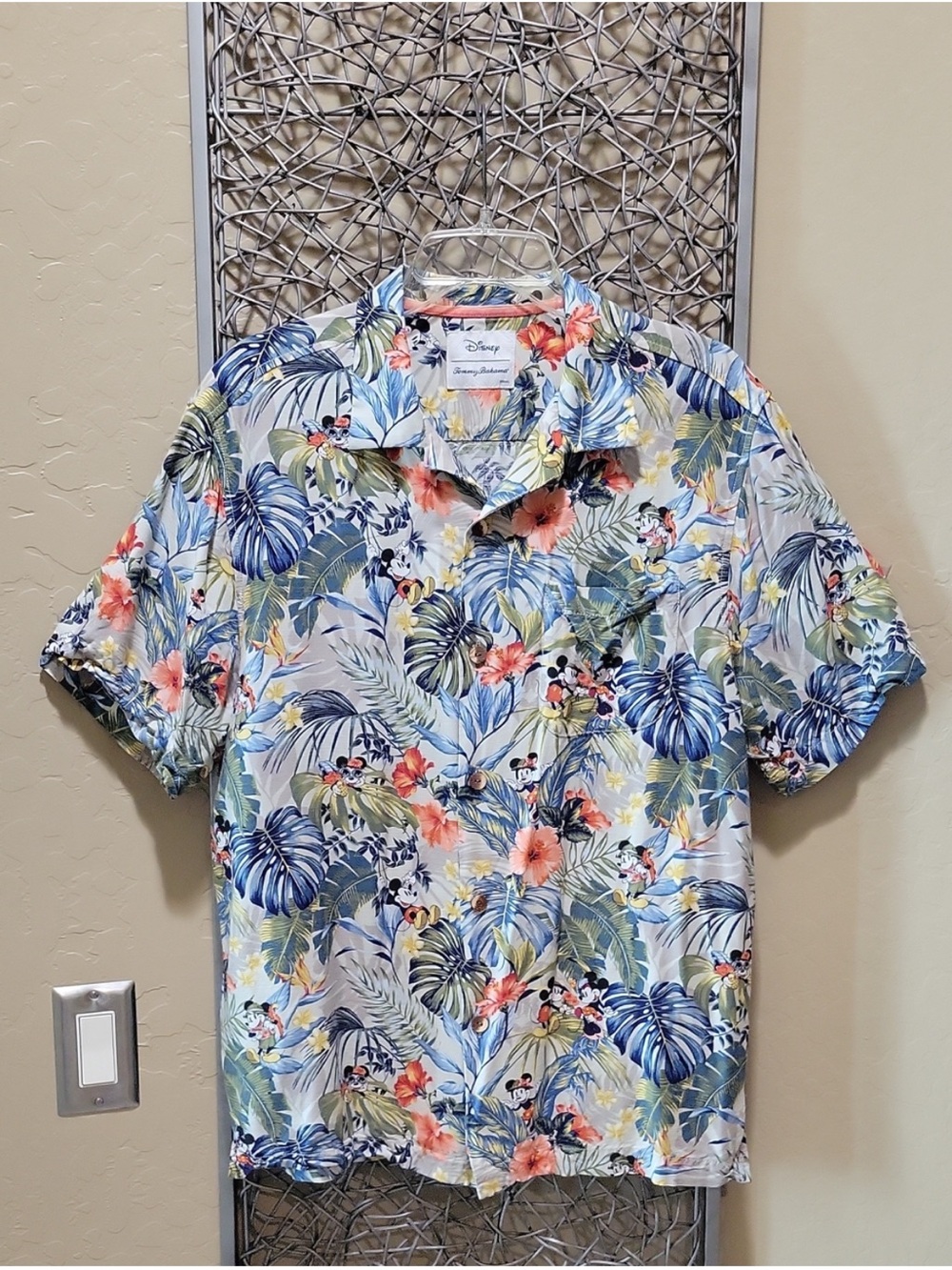 Tommy Bahama x Disney Blue and Green Tropical Floral Short-Sleeve Button-Up Shir